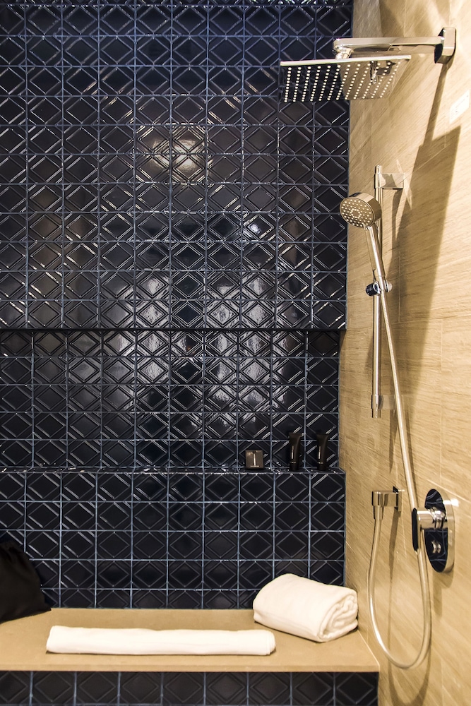 Suite, 1 Bedroom, Ocean View (rock, Personal Assistant)