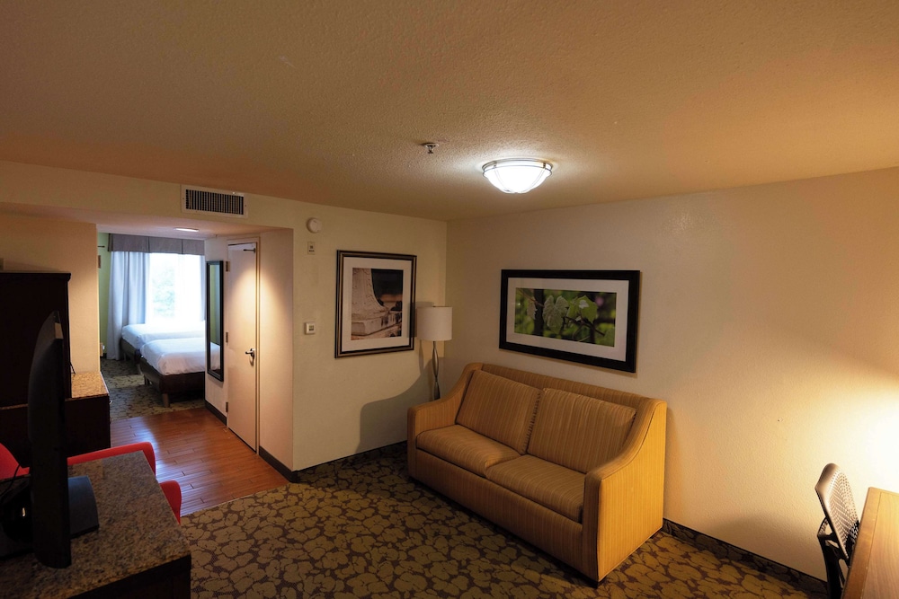 Suite, Multiple Beds, Non Smoking