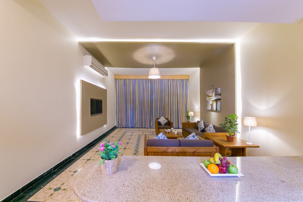 Family Chalet, 2 Bedrooms - Photo 2