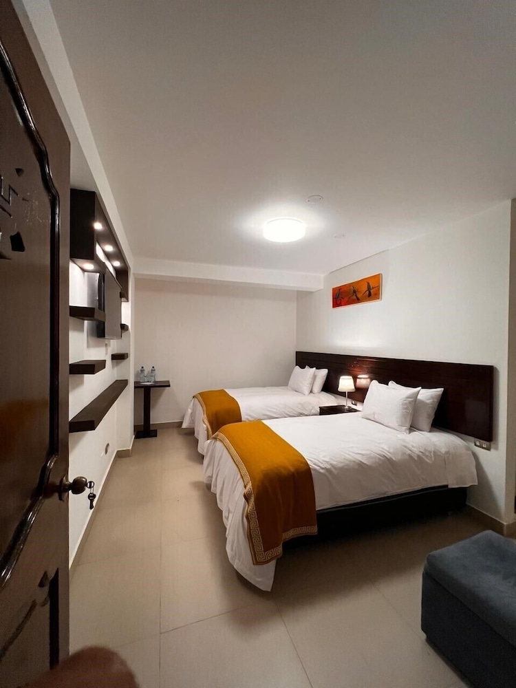 Basic Twin Room photo 2