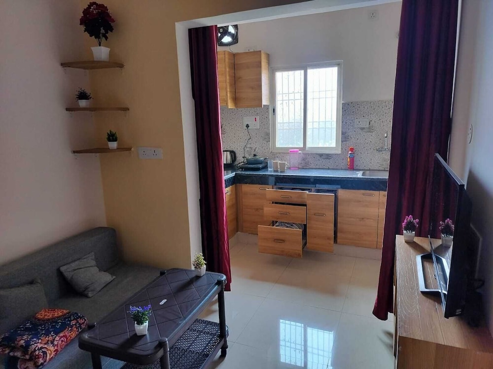 Luxury Apartment, Multiple Beds, Balcony, City View