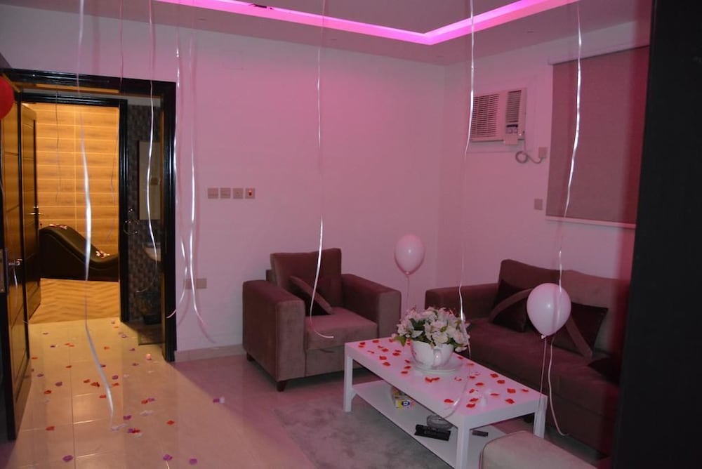 Suite, Jetted Tub photo 2