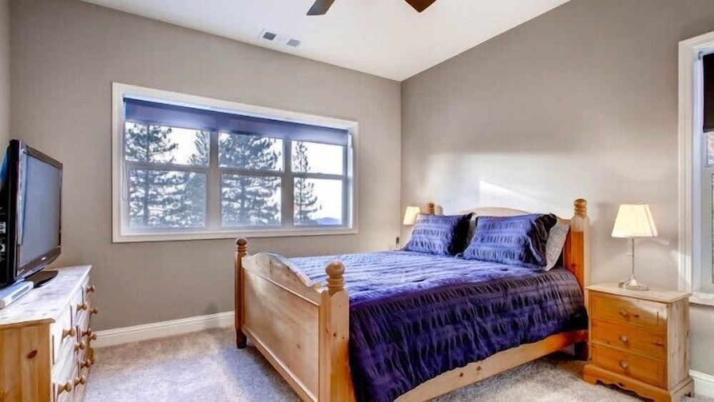 Cabin (Kildrummy Lodge) photo 3