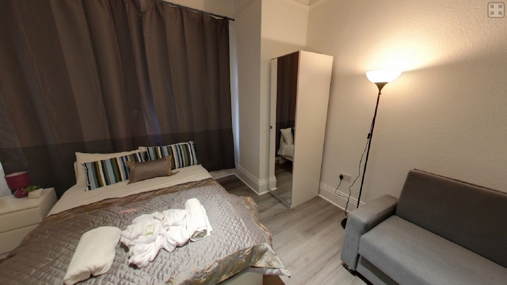 Apartment, Private Bathroom ( 9) photo 3