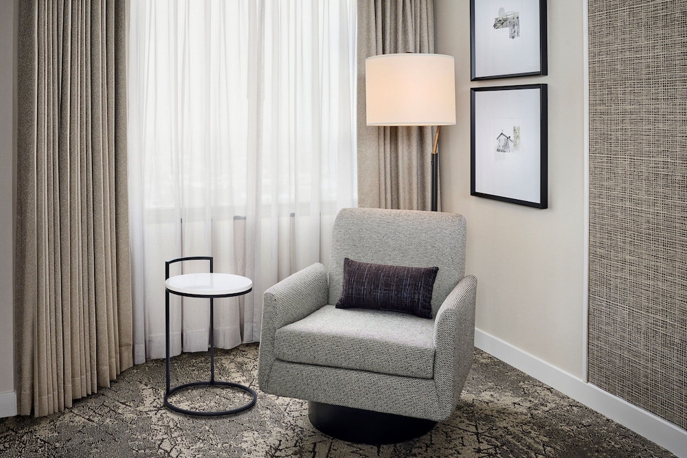 Club Room, 2 Queen Beds - Photo 3