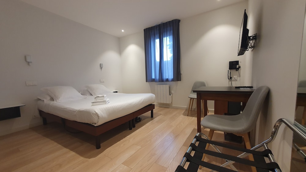 Comfort Double Room, 1 Queen Bed, Non Smoking photo 1