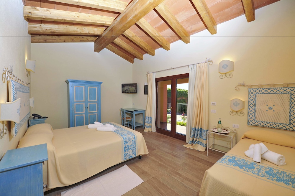 Superior Triple Room photo 1