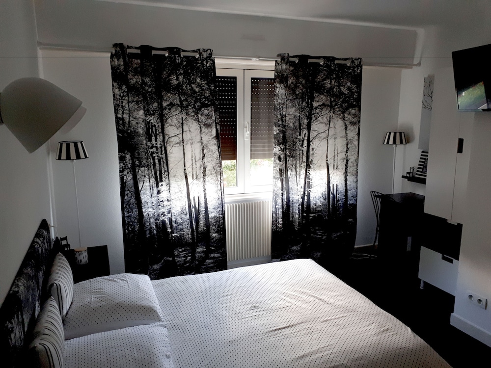 Standard Double Room photo 2
