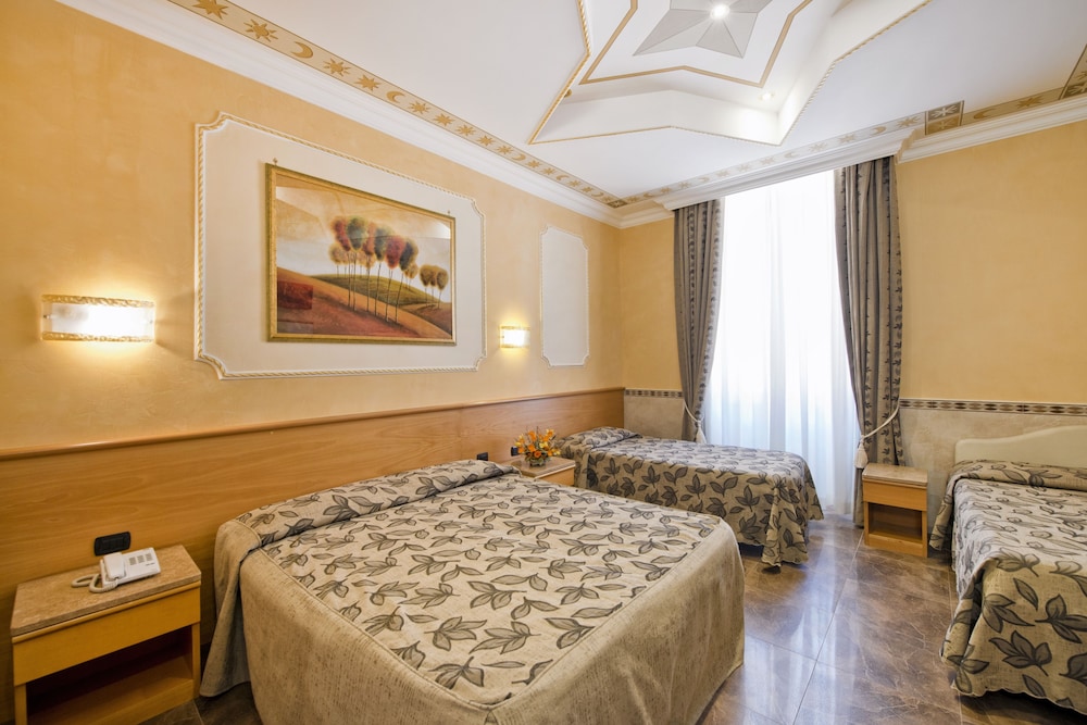 Standard Triple Room photo 1