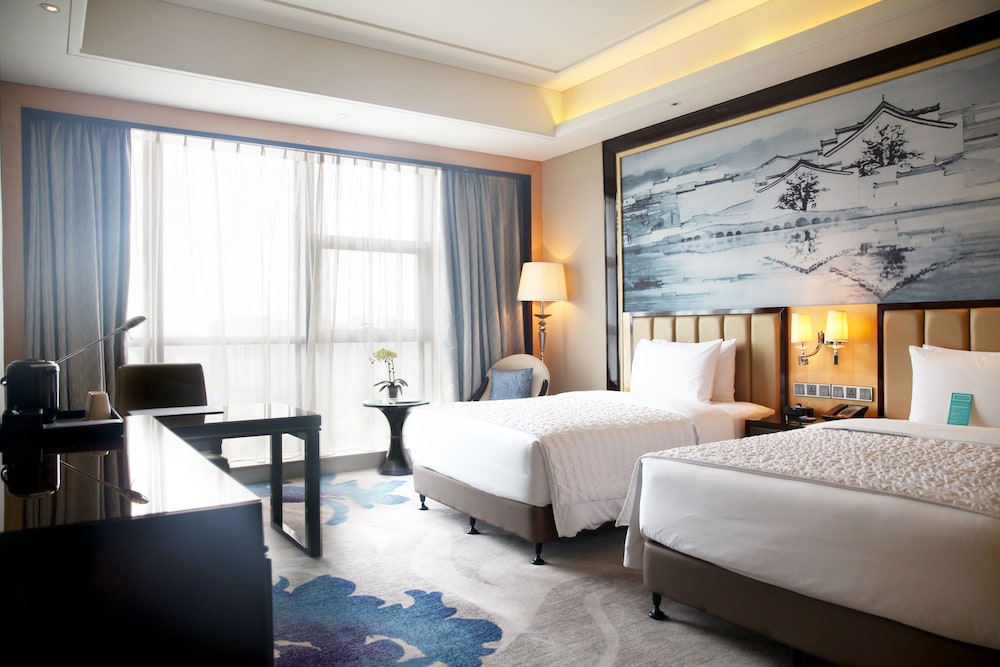2 Single Beds, City View, Guest Room photo 2