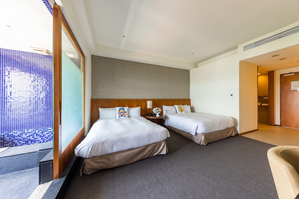 Quadruple Room, 2 Double Beds photo 3