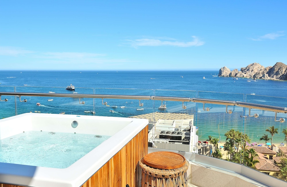 Suite, 2 Bedrooms (Land's End)