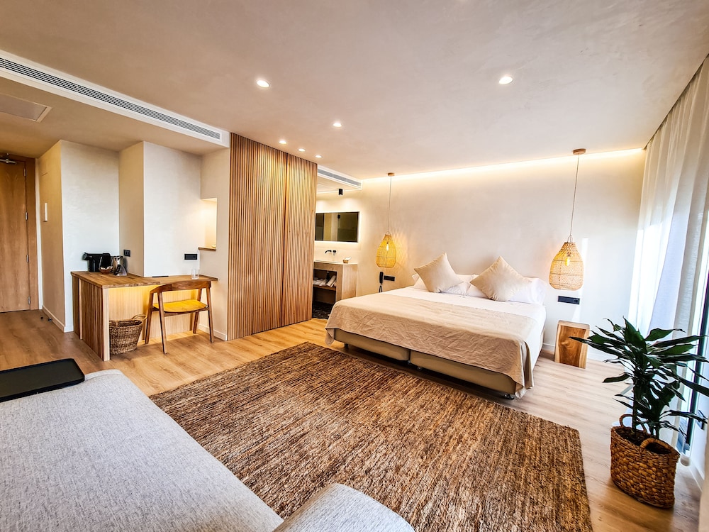 Superior Studio Suite photo 3
