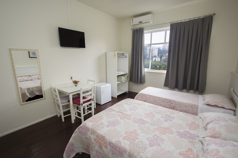 Family Triple Room photo 1