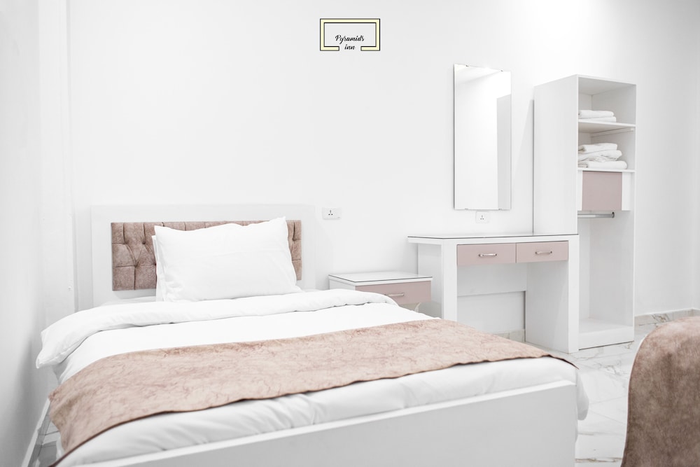 Family Room, Multiple Beds