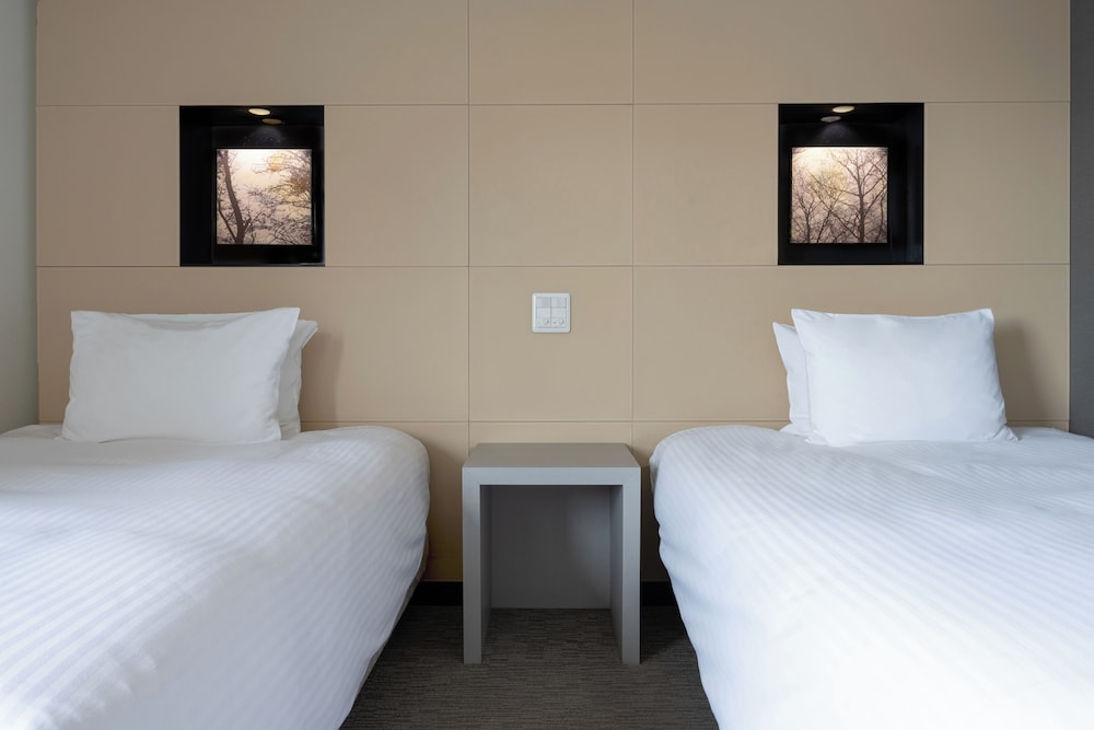 Twin Room, Non Smoking - Photo 5