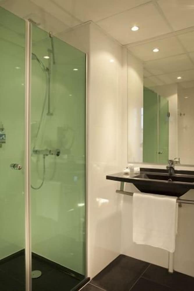 Superior Quadruple Room - Photo 3