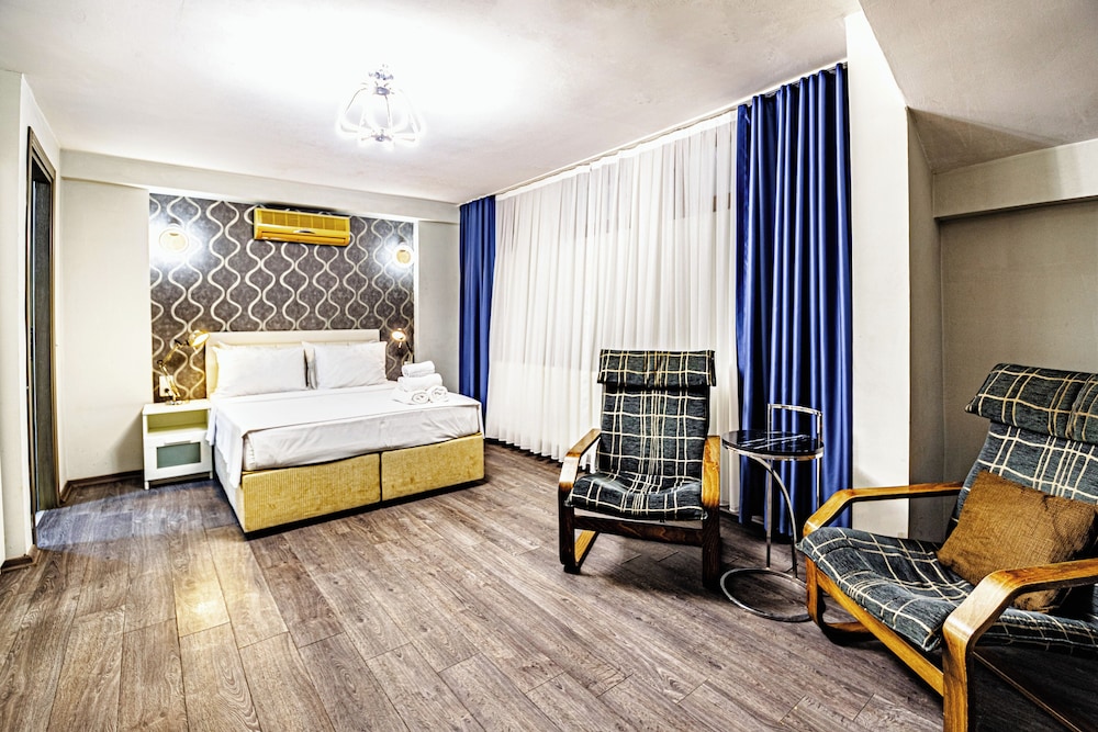 Economy Double Room photo 1