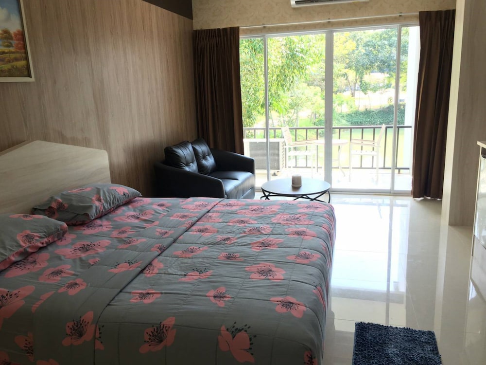 Deluxe Quadruple Room photo 2