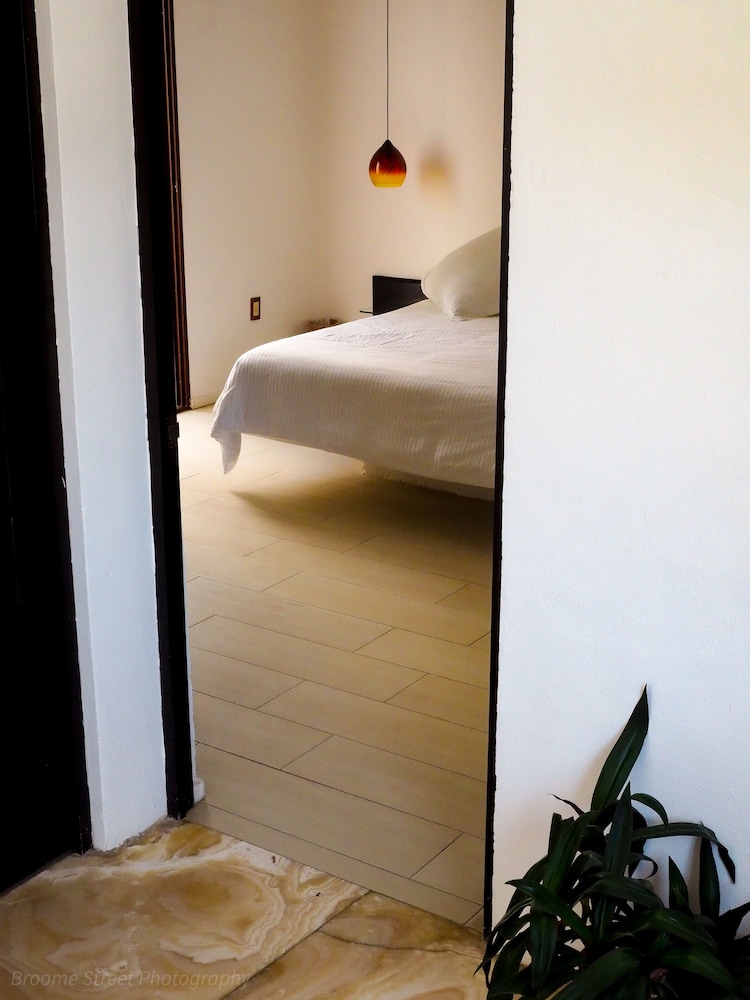 Deluxe Double Room, 1 King Bed, Pool View - Photo 10