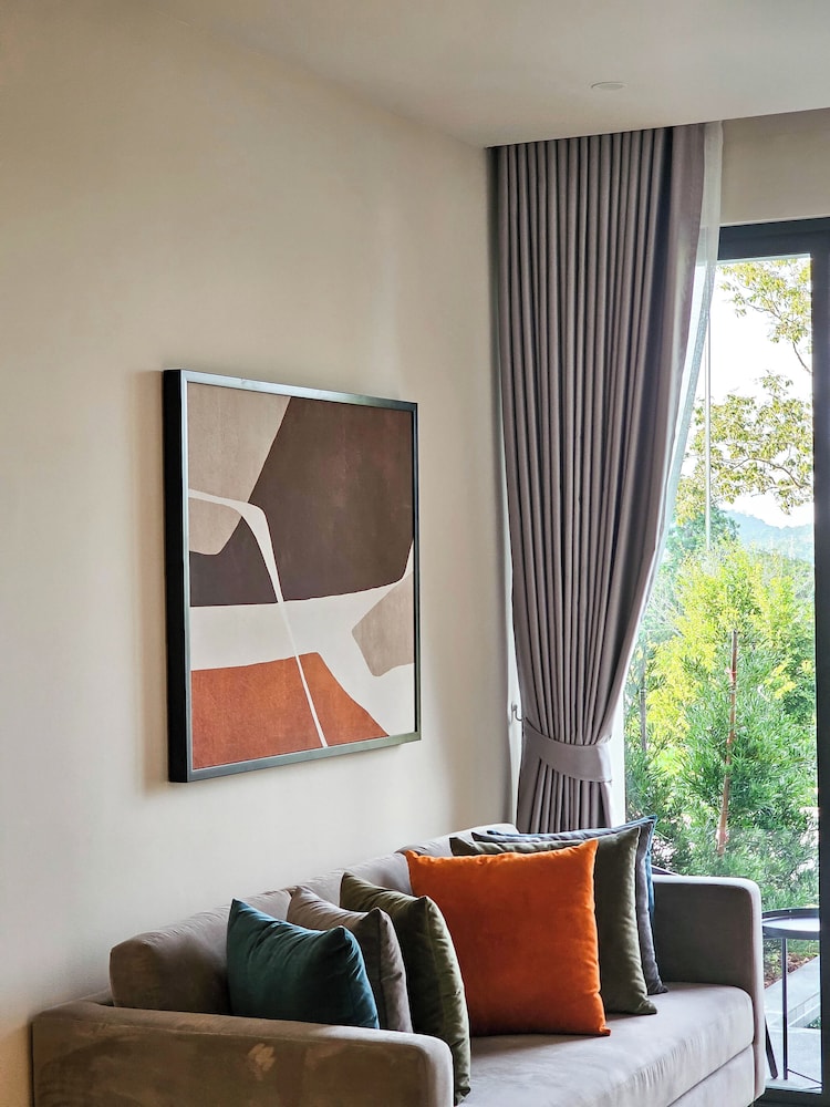 Premium Studio Suite, 2 Twin Beds, Pool View