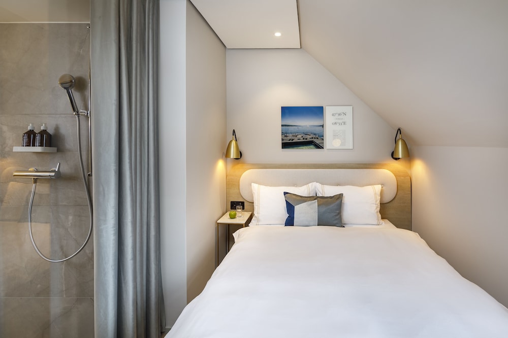 Single Room (Tiny) photo 1