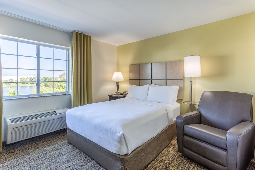 Suite, 1 Bedroom (1 Queen Bed) - Photo 2