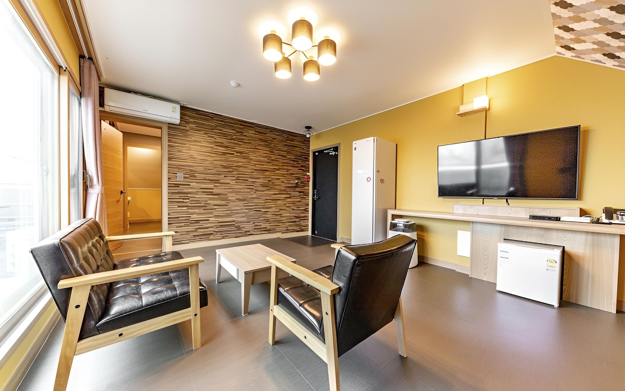 Room (Royal Suite 15 pyeong (Ace Bed - High) photo 3