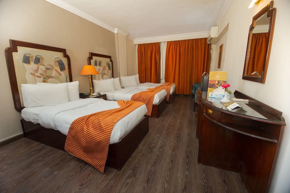 Standard Double Or Twin Room - Photo 22