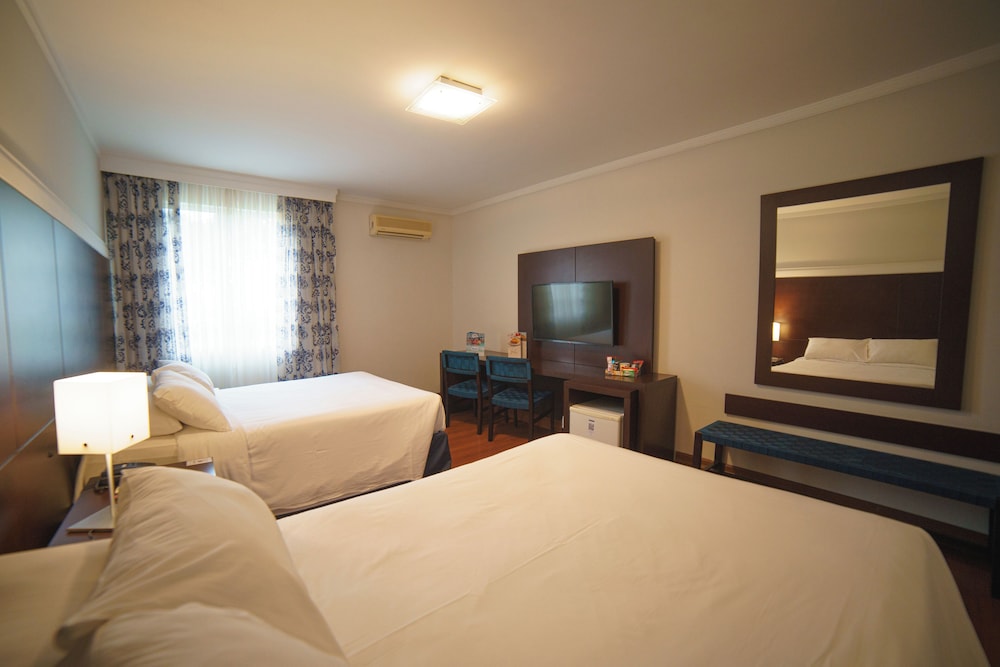 Royal Room - Photo 2