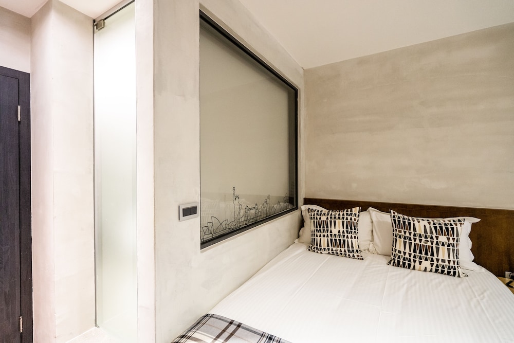 Superior Quadruple Room, 2 Double Beds (2B) photo 3