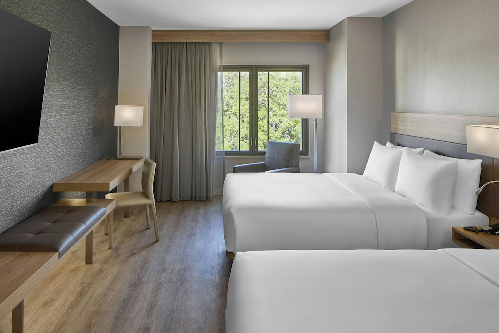 Room, 2 Queen Beds
