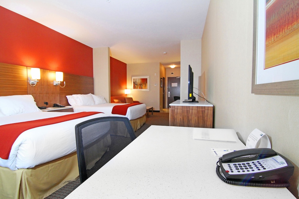 Suite, Multiple Beds