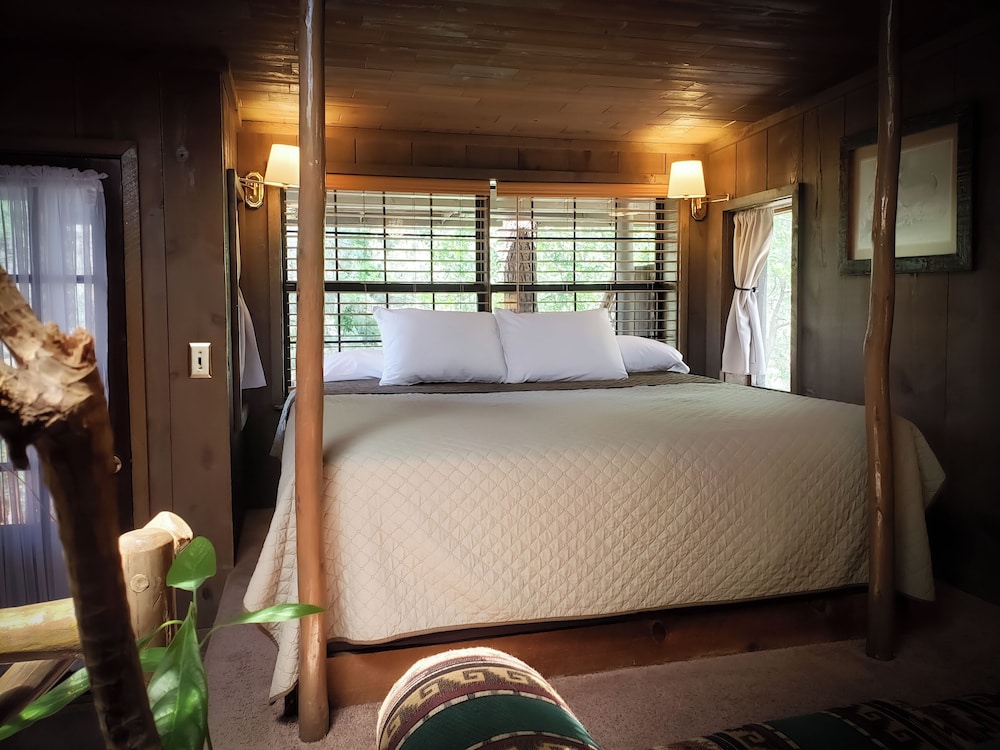 Cabin B photo 1