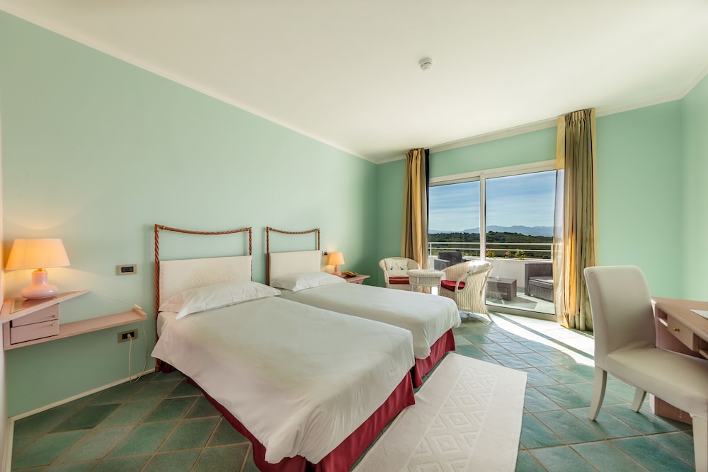 Superior Room (2 adults)