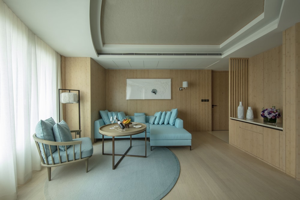 Club Suite, 1 Bedroom photo 2