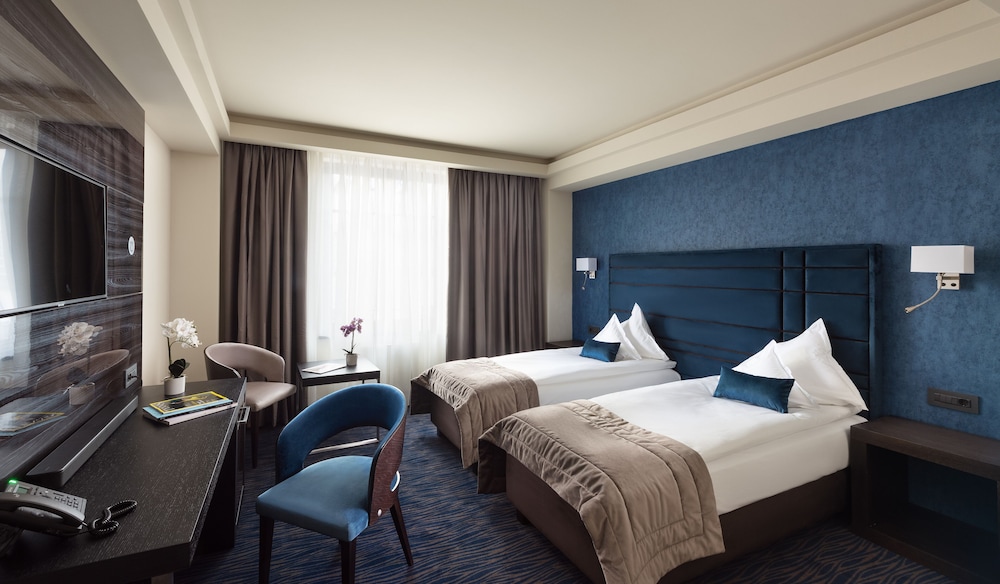 Superior Twin Room photo 2