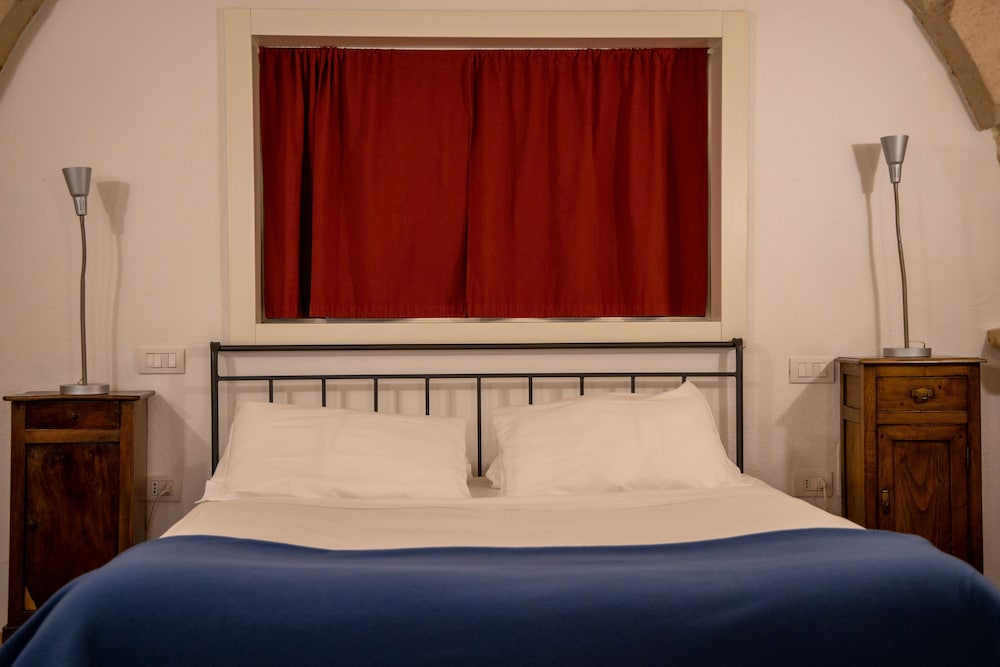 Superior Studio Suite - Photo 9