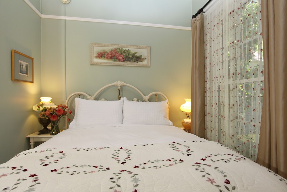 Room (Santa Rosa) photo 3