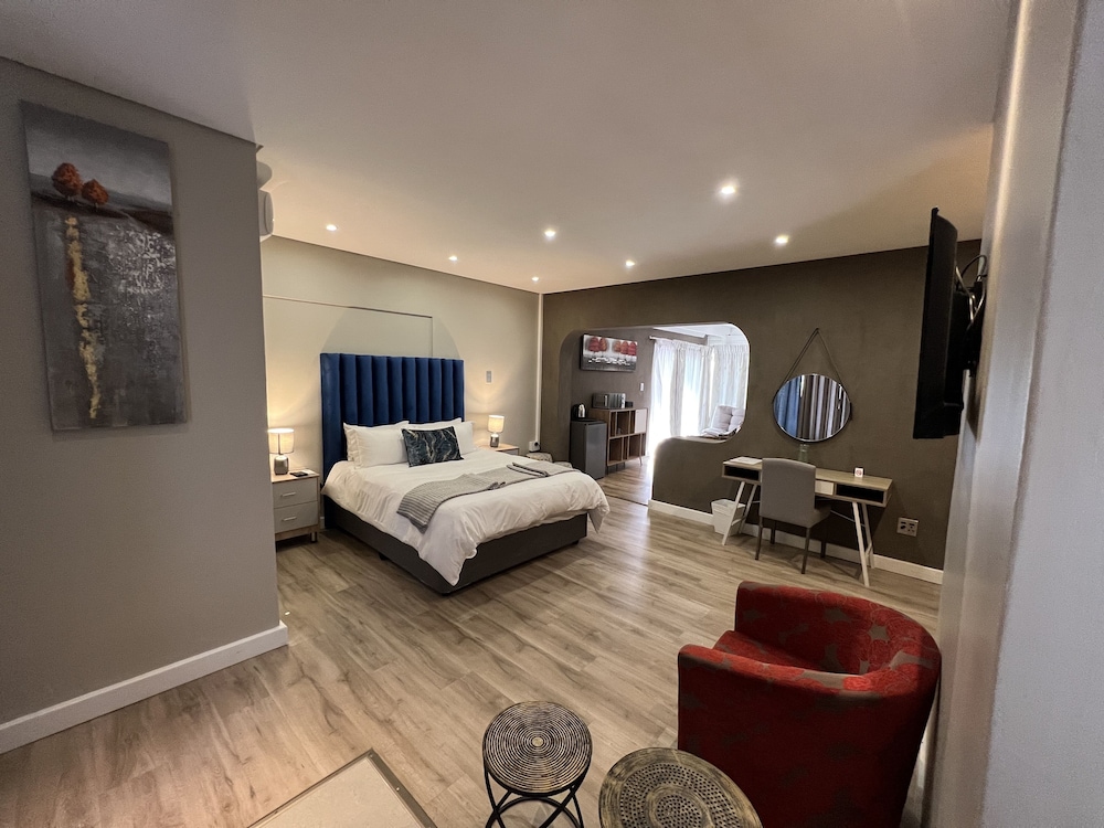 Family Room, 1 Bedroom photo 1