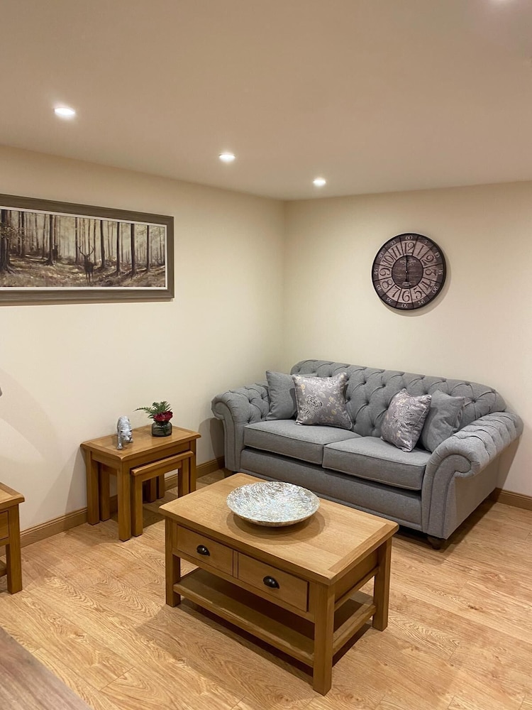 City Apartment, Private Bathroom, City View (Apartment 11)