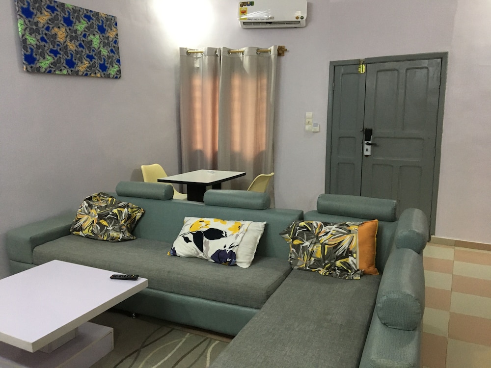 Family Apartment photo 2