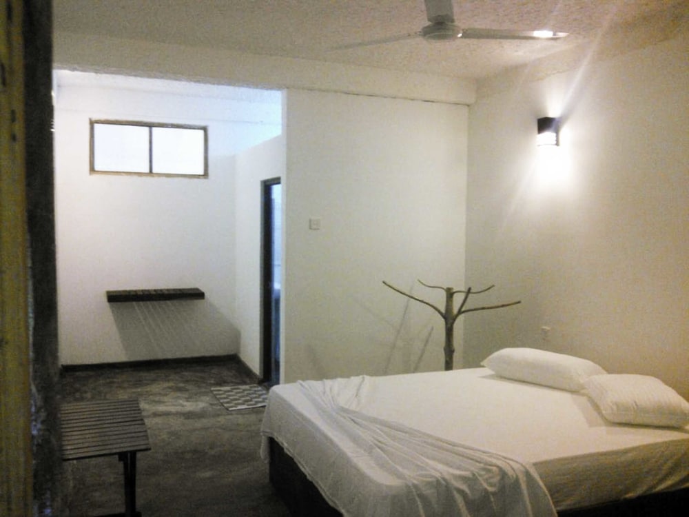 Standard Twin Room, 2 Twin Beds, Non Smoking photo 1