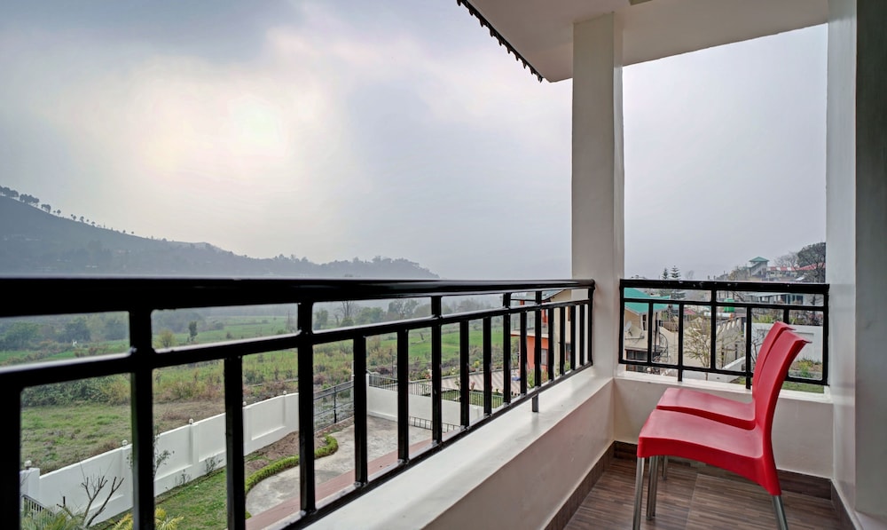 Deluxe room with Valley View photo 3