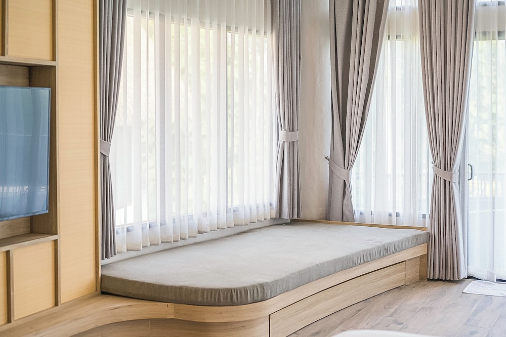 Deluxe Suite, River View photo 3