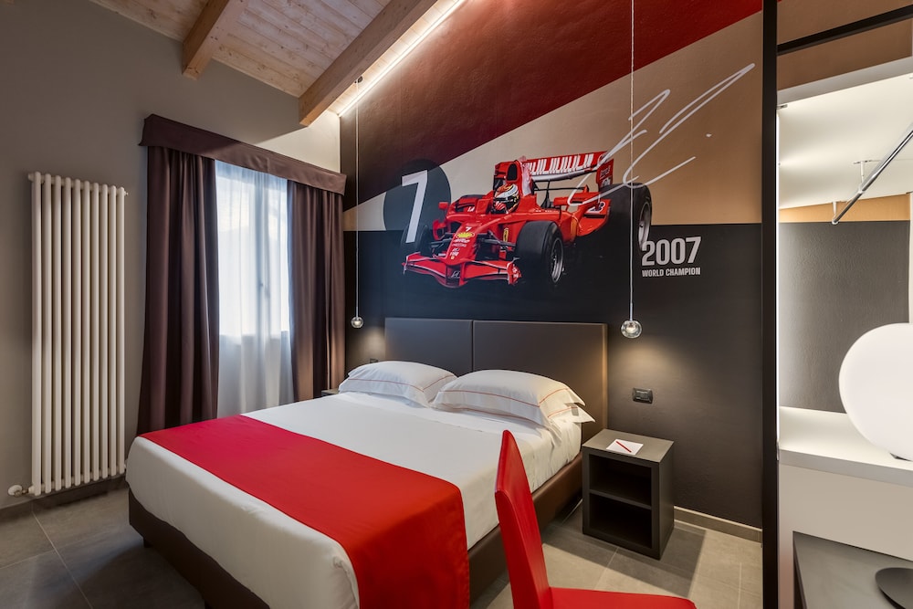 Deluxe Double Room - Photo 9
