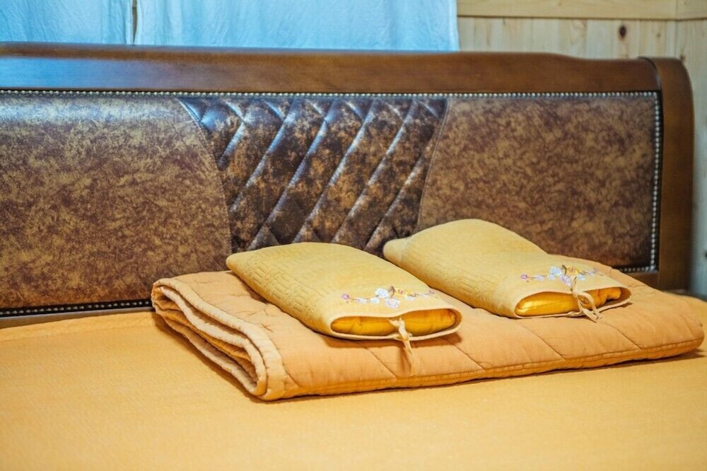 Room (Island 202) - Photo 7
