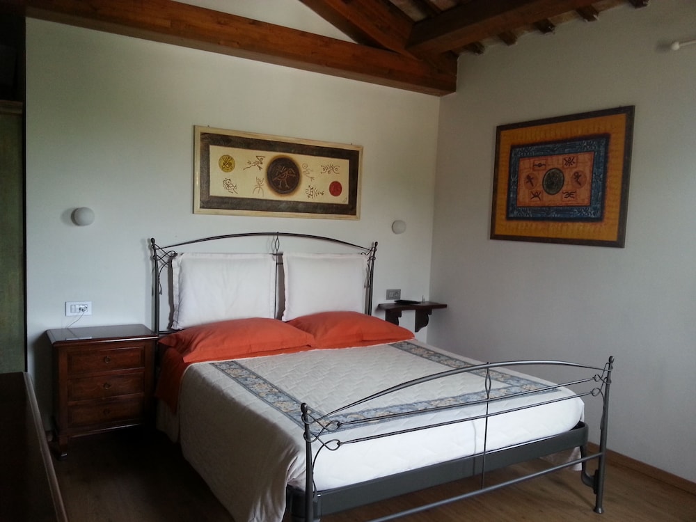 Superior Apartment, 2 Bedrooms, Kitchen, Pool View
