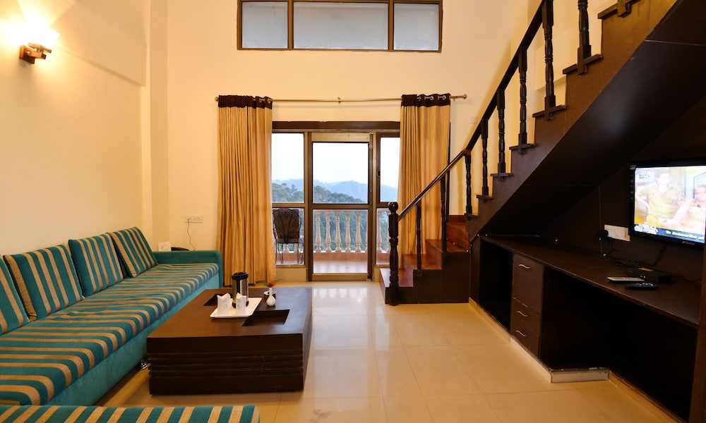 Penthouse, 1 Bedroom - Photo 13