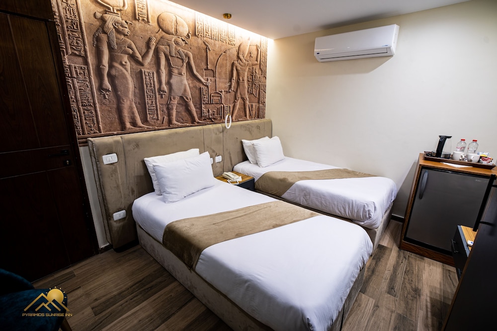 Deluxe Double or Twin Room - Photo 15